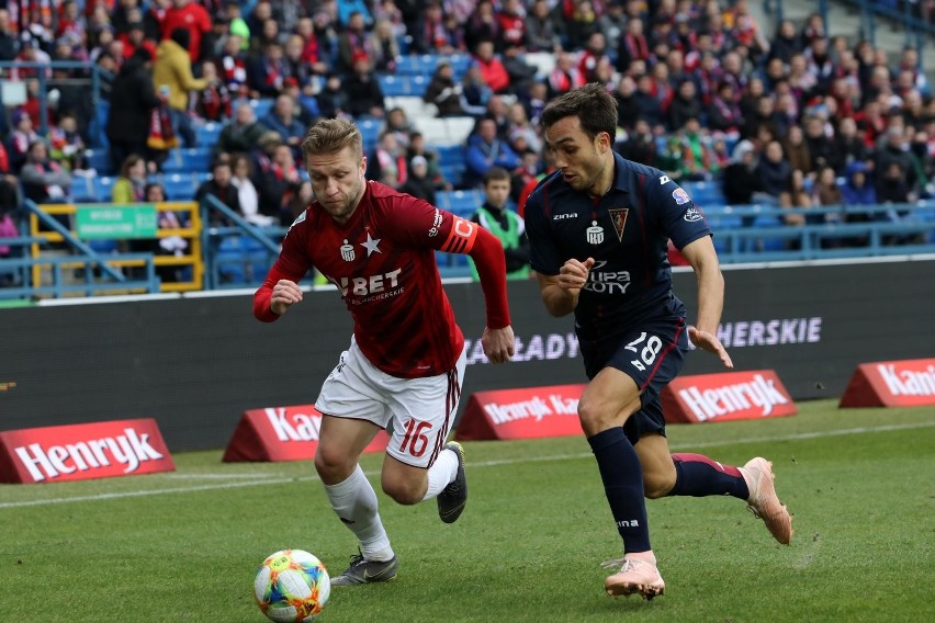 Wielkie emocje na stadionie przy Reymonta. Wisła walczyła do końca, ale nie dała rady wydrzeć Pogoni zwycięstwa  