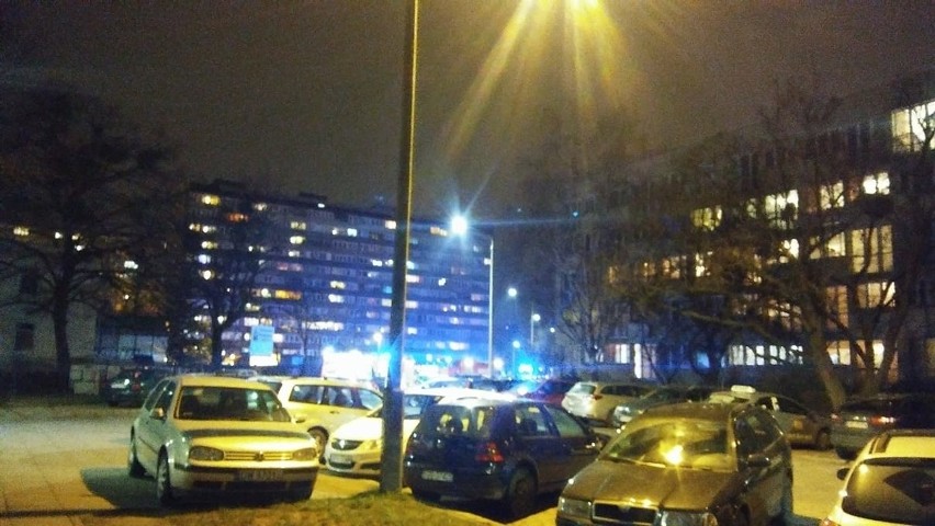Pożar mieszkania w wieżowcu na ul. Gajowickiej. Ewakuowano 200 osób