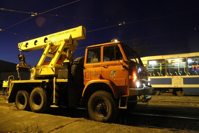 Wykolejenie tramwaju na pętli Poświętne