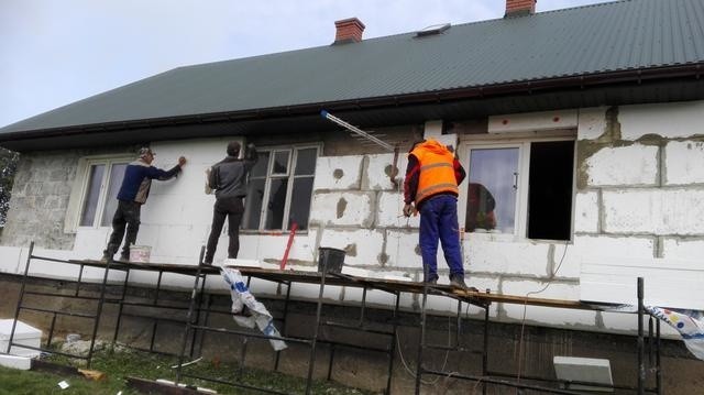 Wawrzeńczyce. Pomoc weszła w progi rodziny Klęków. Tam zadomowiła się na dobre