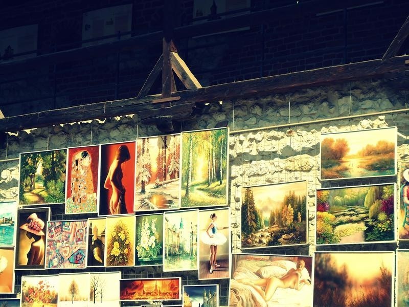 Stoisko z obrazami przy ulicy Floriańskiej