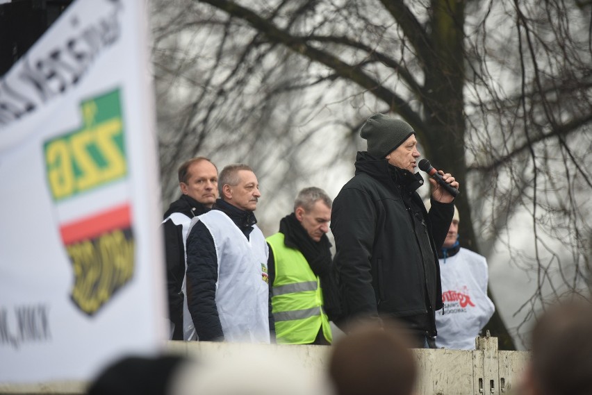 Protest górników kopalni Boże Dary w Katowicach: