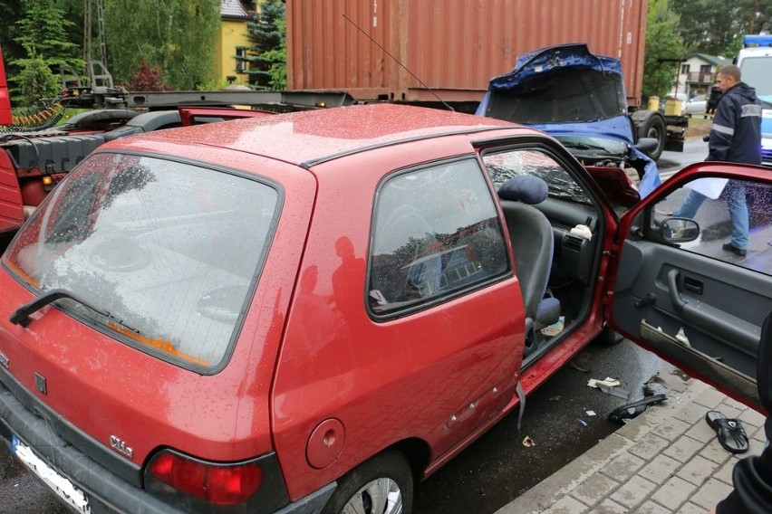 Wypadek w Odolionie. Pięć osób w szpitalu.