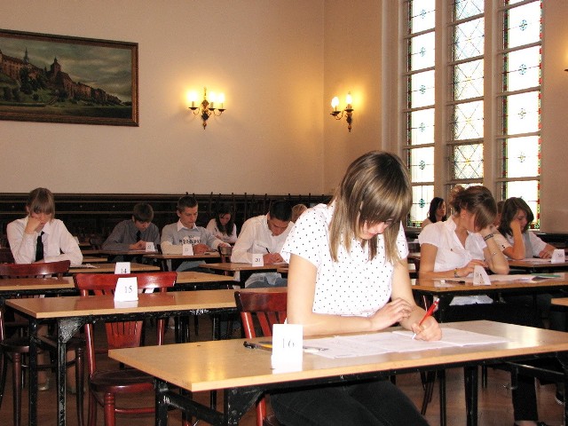 Pod koniec egzaminu sala była wciąż prawie pełna