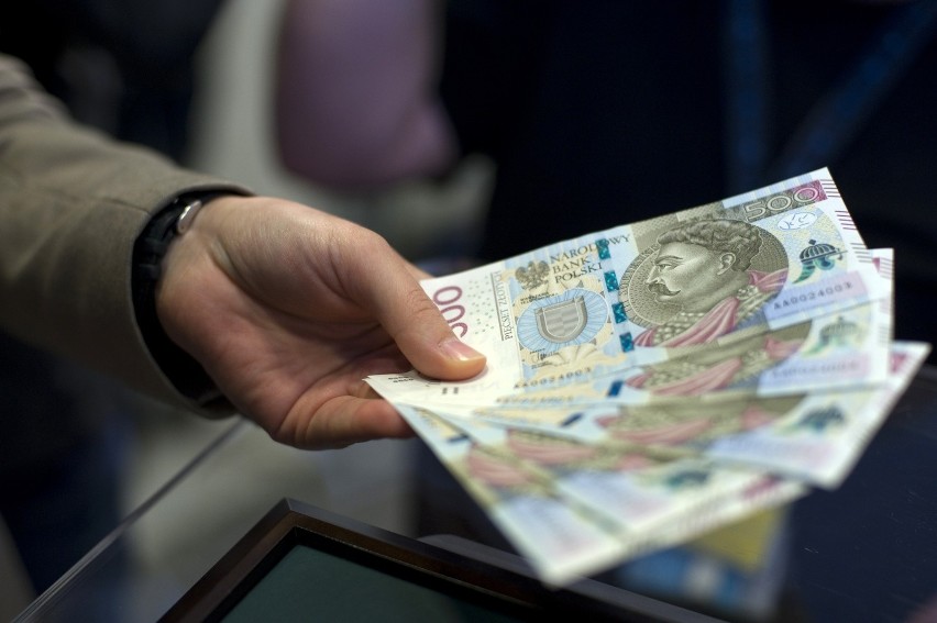 Kto w Polsce zarabia najmniej, a kto najwięcej? Główny Urząd Statystyczny podał najnowsze dane o wynagrodzeniach z podziałem na zawody