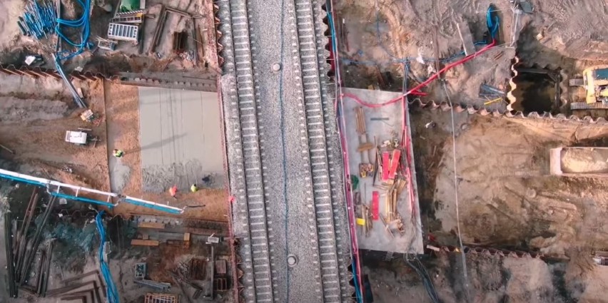 Gałków Duży. Tunel pod przejazdem kolejowym w Gałkowie Dużym jest gotowy w 65 procentach
