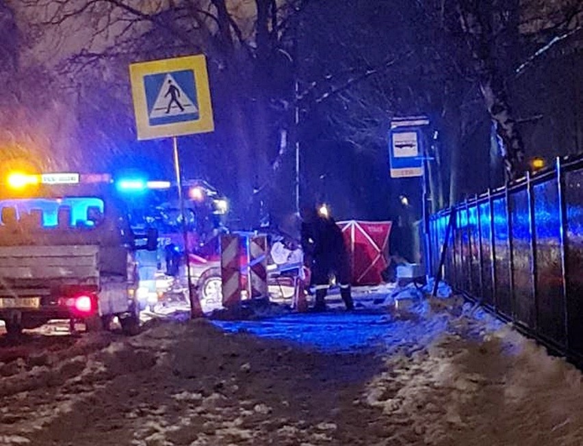 Wypadek w Sosnowcu na ulicy Baczyńskiego. Samochód uderzył w...