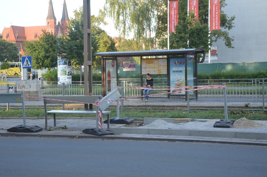 Przystanki trzeba przebudować lub wyszlifować specjalnie dla...