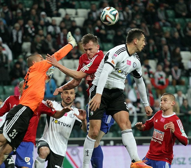 W pierwszym meczu półfinałowym Pucharu Polski Legia wygrała z Podbeskidziem 4:1