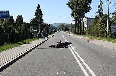 Wypadek motocyklisty w Węgierskiej Górce