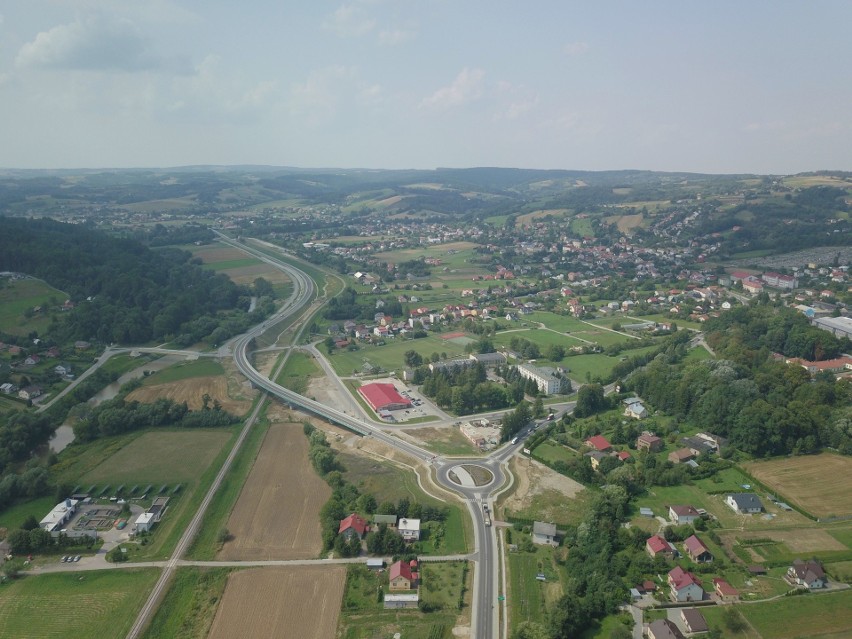 Mieszkańcy Czudca mogą odetchnąć. Nowa obwodnica już otwarta [ZDJĘCIA, WIDEO]