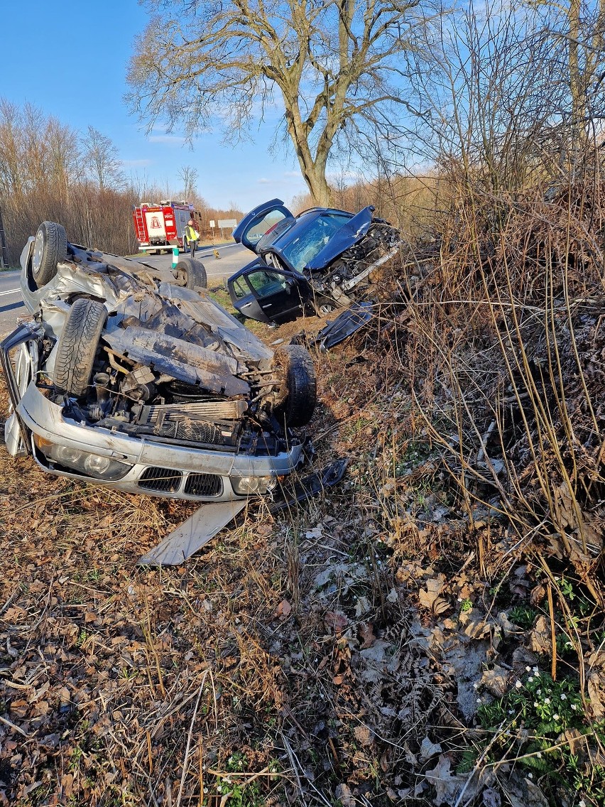 Tragiczny wypadek pod Szczecinkiem. Zginął kierowca BMW [ZDJĘCIA]