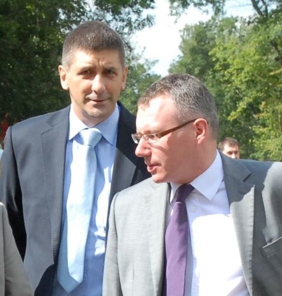 Mirosław Dąbkowski (z lewej) z szefem miejskich struktur PO,...