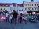 Kibole Unii Oświęcim rzucali petardami w protestujących