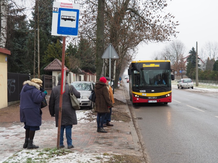 Był tramwaj, puścili autobus. Teraz i on nie może przejechać... Co się dzieje w tym mieście?