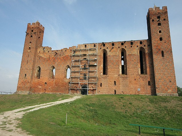 Nowe odkrycia archeologiczne na zamku w Radzyniu C