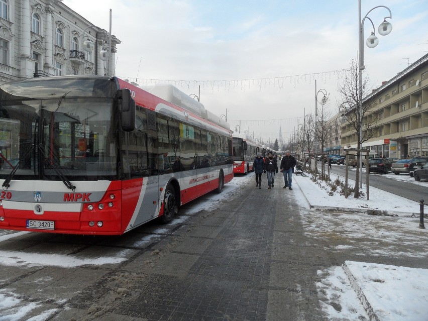 Wielki pokaz autobusów hybrydowych w Częstochowie ZDJĘCIA