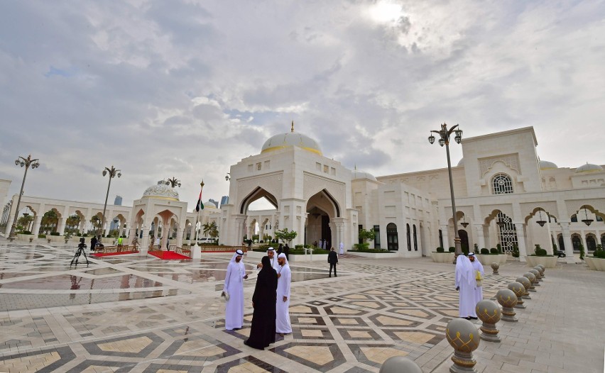 Papież Franciszek odwiedza Zjednoczone Emiraty Arabskie, odprawi mszę w Abu Zabi [ZDJĘCIA] Historyczna pielgrzymka na Półwysep Arabski