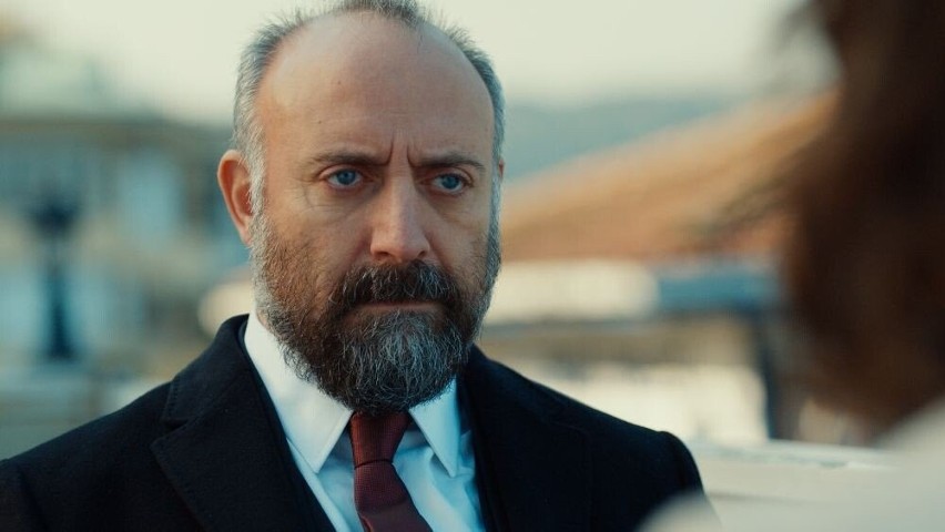 Halit Ergenç
Aktor skończył 52 lata.