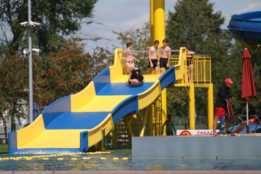 Będzie upalny weekend. Które baseny w Katowicach będą czynne? ZDJĘCIA