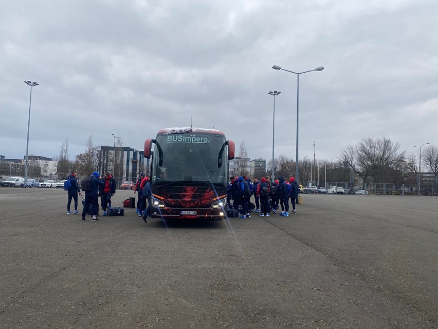 Wisła Kraków. Piłkarze „Białej Gwiazdy” wrócili ze zgrupowania