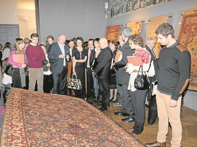 Kobierce osmańskie, pokazywane w gdańskim Muzeum Narodowym, pochodzą z kolekcji z Sibiu (Rumunia), najbogatszego poza Turcją zbioru takich kobierców