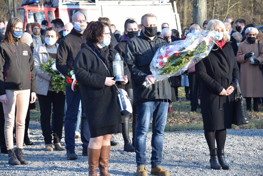 28 lutego 2021. Uroczystości na Polanie Śmierci w Starym...