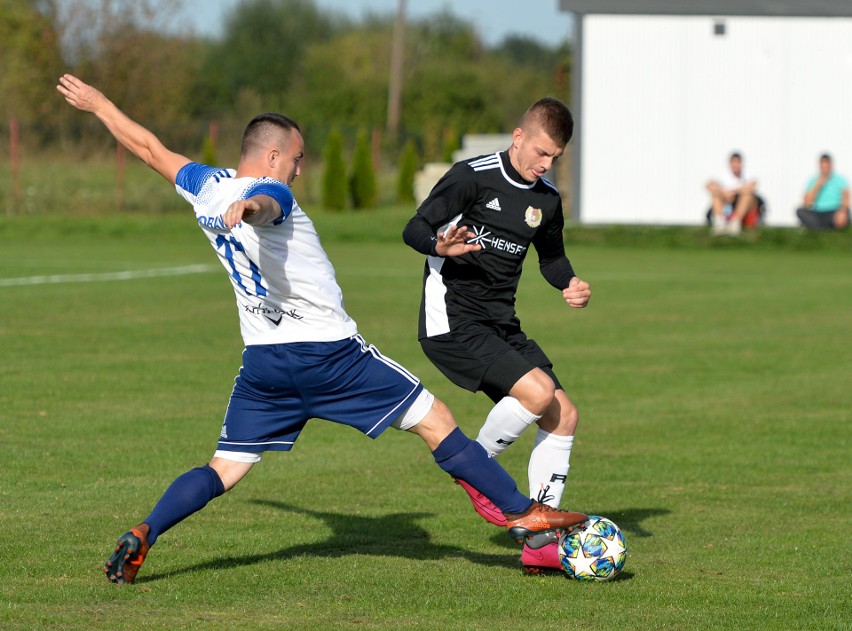 Klasa O Jarosław. Fenix Leszno przegrał u siebie z Płomieniem Morawsko 1:3 [ZDJĘCIA]