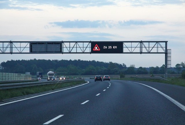 Powiadomienia będą wyświetlane między innymi na takich tablicach na autostradach