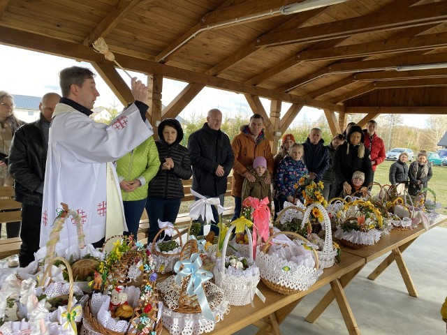 Święcenie pokarmów w Gnatach. 16.04.2022