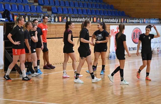 Piłkarki ręczne Suzuki Korony Handball Kielce grają w sobotę mecz o awans do PGNiG Superligi Kobiet.
