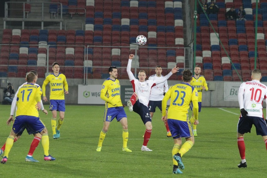 Arka Gdynia w dzisiejszym starciu z Górnikiem w Zabrzu nie...