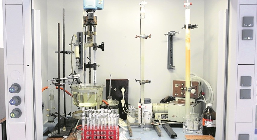 Stanowiska do analizy w Laboratorium Syntezy Biopolimerów i...