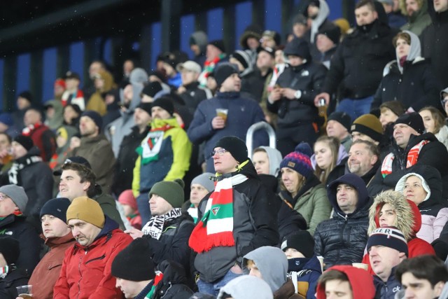 Kibice Zagłębia Sosnowiec pokazali na nowym stadionie swój frekwencyjny potencjał. Zobacz listę TOP 7 meczów w Polsce z największą publicznością.  Zobacz kolejne zdjęcia. Przesuwaj zdjęcia w prawo - naciśnij strzałkę lub przycisk NASTĘPNE