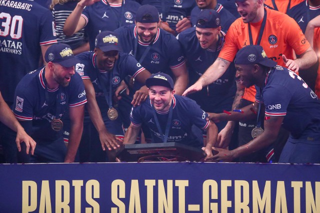Luc Steins (na zdjęciu w środku) został uznany za najlepszego zawodnika ligi francuskiej.
