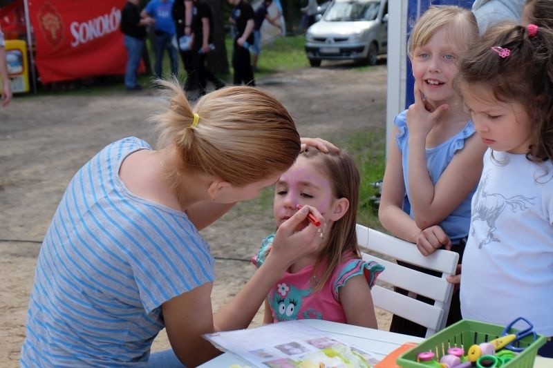 I to co dzieci lubią najbardziej, czyli malowanie twarzy.