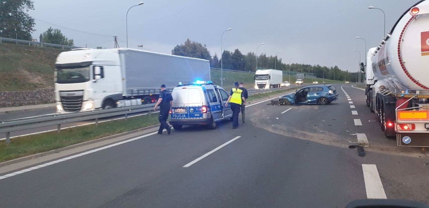 W piątek około godz. 18 na S8 w Jurowcach doszło do wypadku