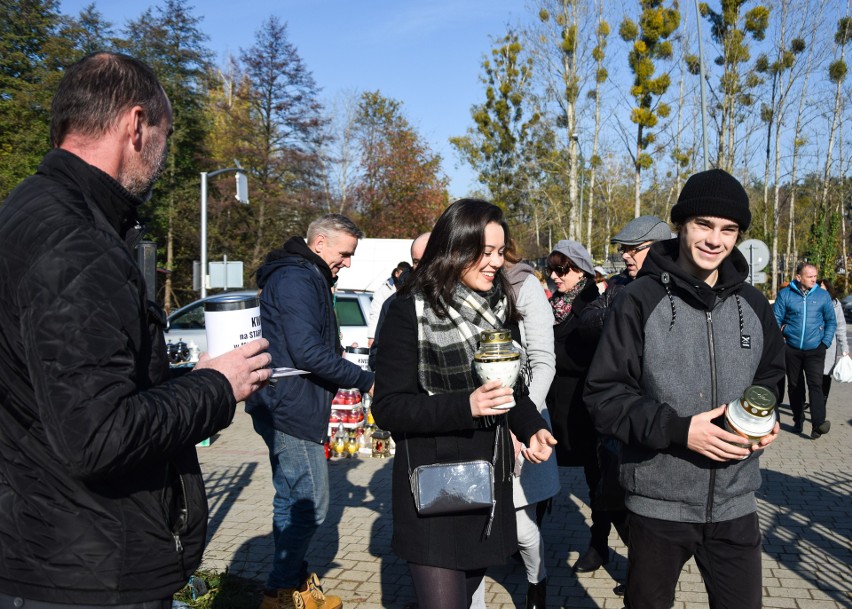 Wszystkich Świętych w Tarnobrzegu. Kwesta na ratowanie zabytkowego cmentarza 