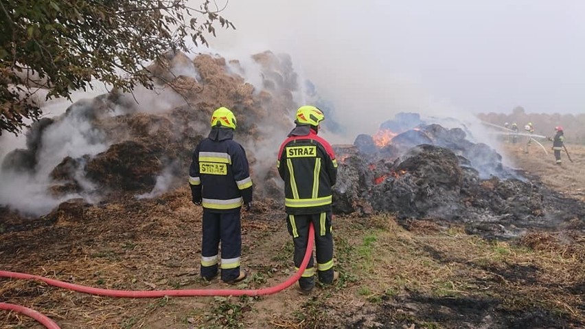 Lubelskie. Dwa pożary bel słomy. Zobacz zdjęcia strażaków w akcji 