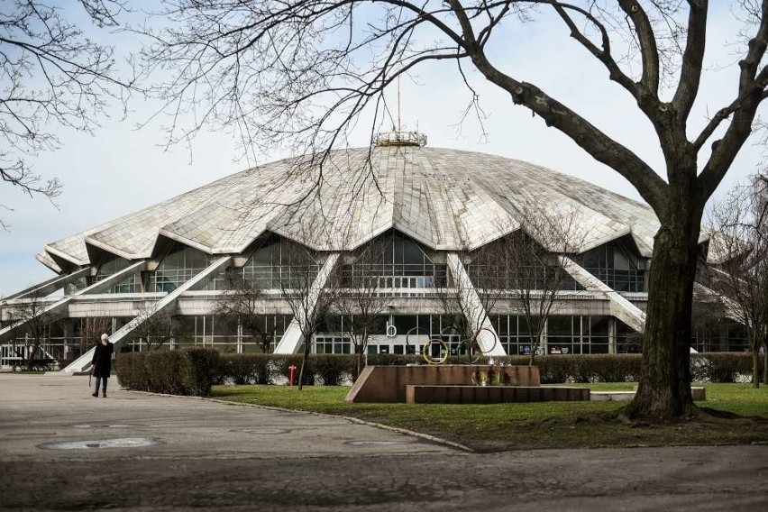 Arena niebezpieczna, a nowej hali nie będzie