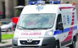Wypadek w Andrychowie. Na ul. Krakowskiej w ciągu drogi 52 zderzyły się trzy samochody osobowe. Jedna osoba została ranna. Droga zablokowana