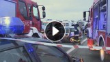 Wypadki na DK1: Passat i porsche staranowały samochody [WIDEO + ZDJĘCIA]