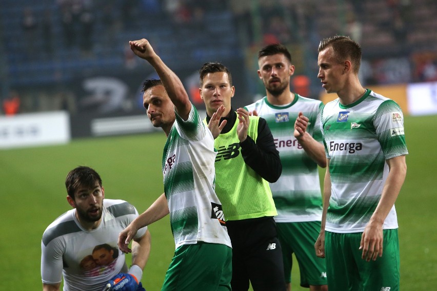 Piłkarze Lechii Gdańsk walczą o wysokie premie. Warunek jest jeden - miejsce na podium