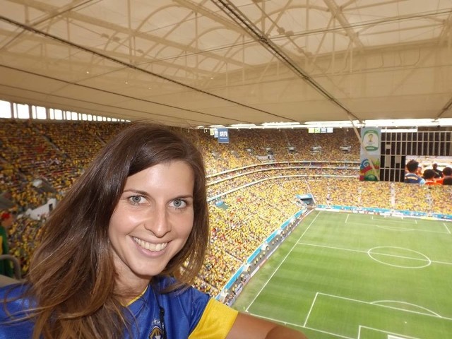 Zuzana z Brasilii na meczu Brazylia - Kamerun