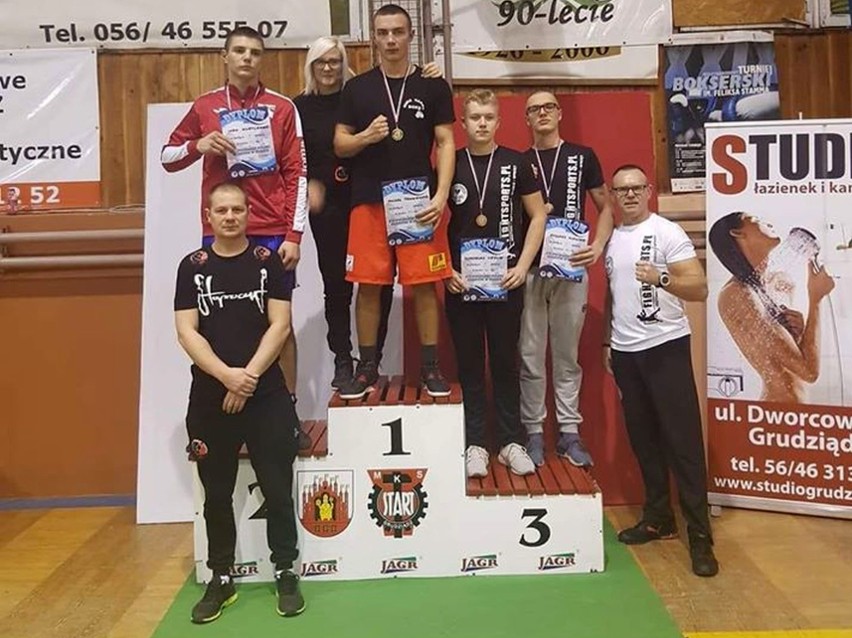 Ekipa RKB Boxing Radom w Grudziądzu