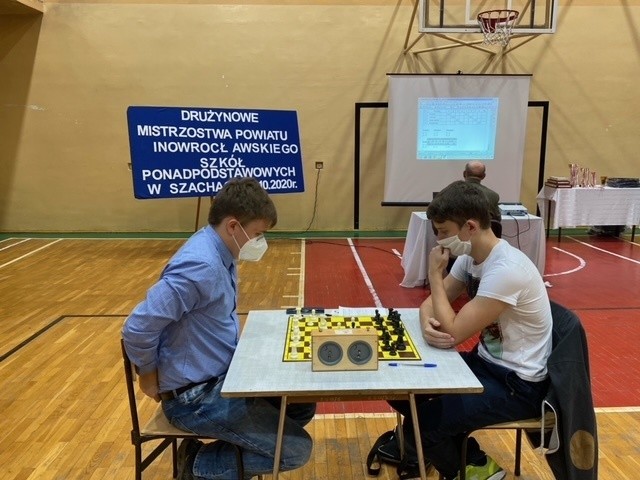 W inowrocławskiej "Budowlance" odbyły się drużynowe szachowe...