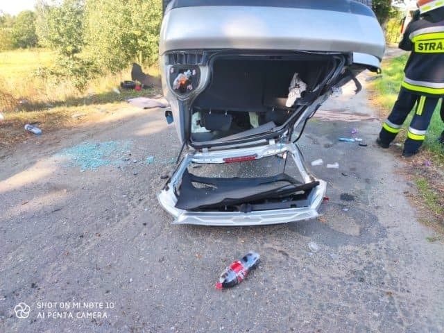 Wypadek w miejscowości Lulewiczki. Audi uderzyło w iveco. Są...