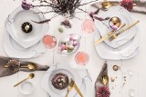Najmodniejsze dekoracje na wielkanocny stół. Wielkanocne stroiki i dekoracje 2023. Jak pięknie nakryć do stołu na Wielkanoc?