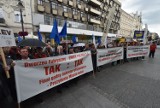 Protest związkowców Enkev Polska. Zażądali zwrotu "aresztowanych" maszyn [ZDJĘCIA]