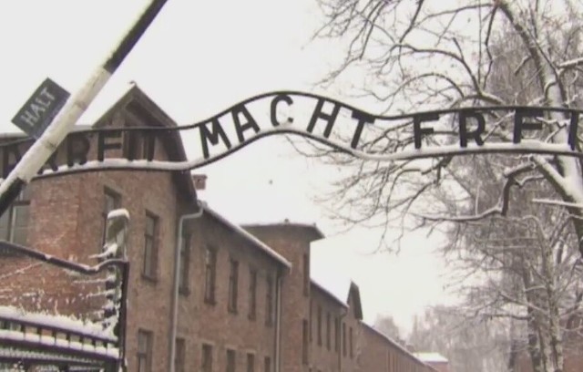 Trzystu byłych więźniów i delegacje z blisko pięćdziesięciu państw wezmą udział w uroczystościach 70. rocznicy wyzwolenia niemieckiego obozu Auschwitz-Birkenau